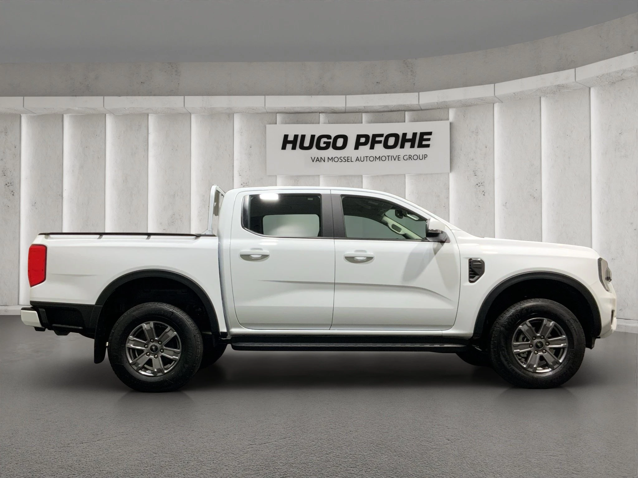 Ford Ranger XLT 2.0 EcoBlue 125kW DoKa 4x4 Pick-Up. 4-türig