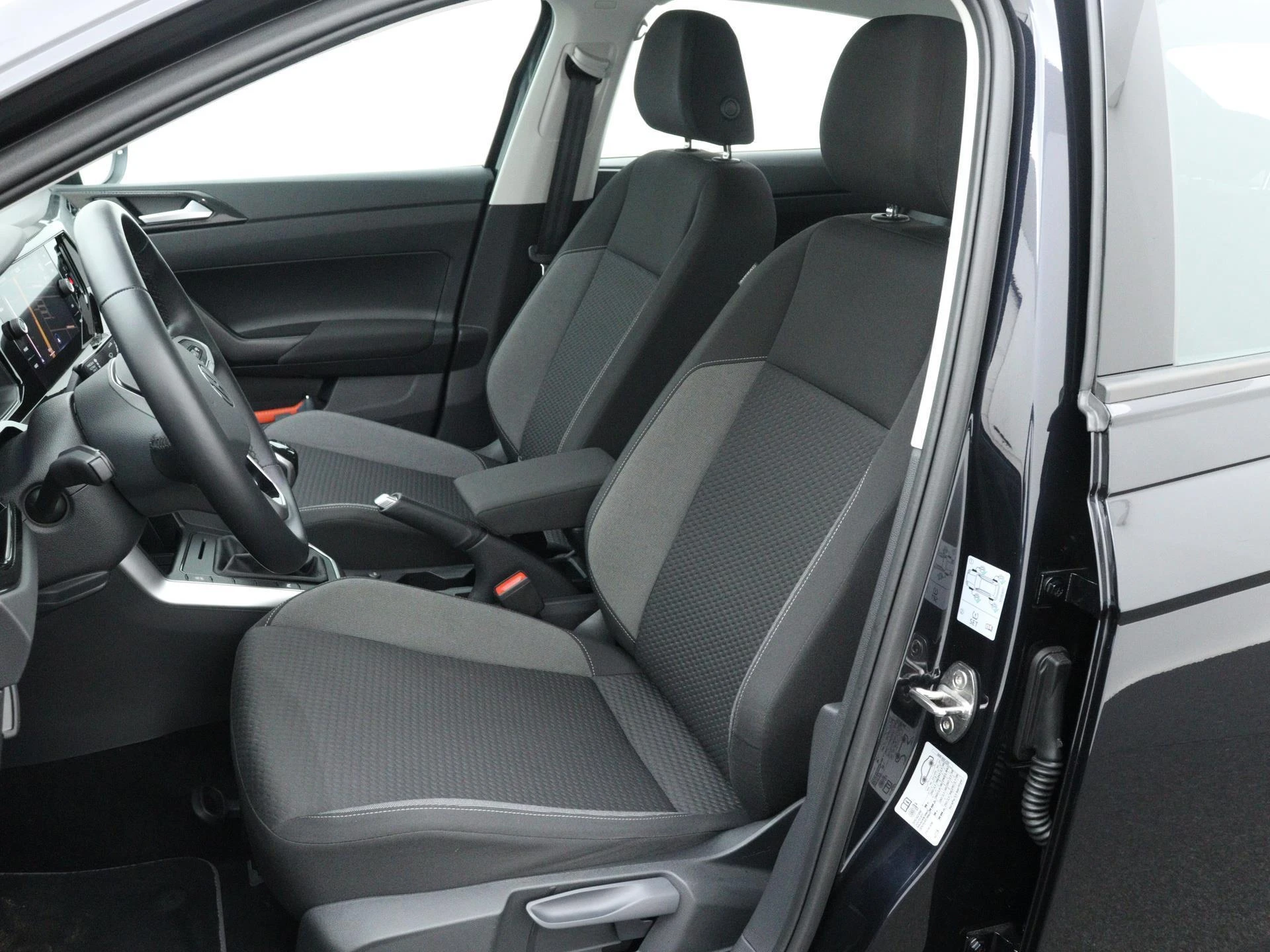 Volkswagen-Taigo-image-3
