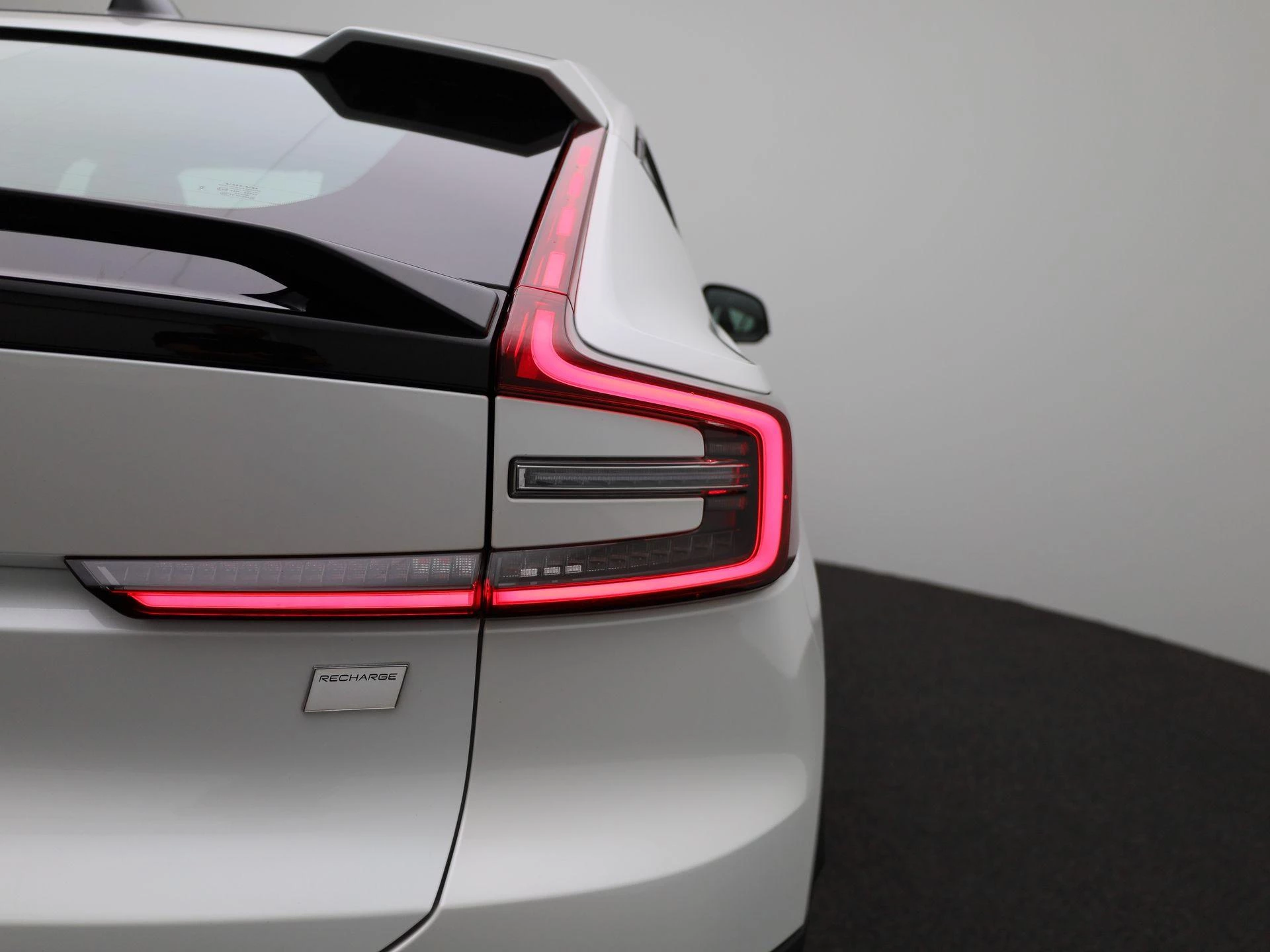 Volvo-C40-image-37