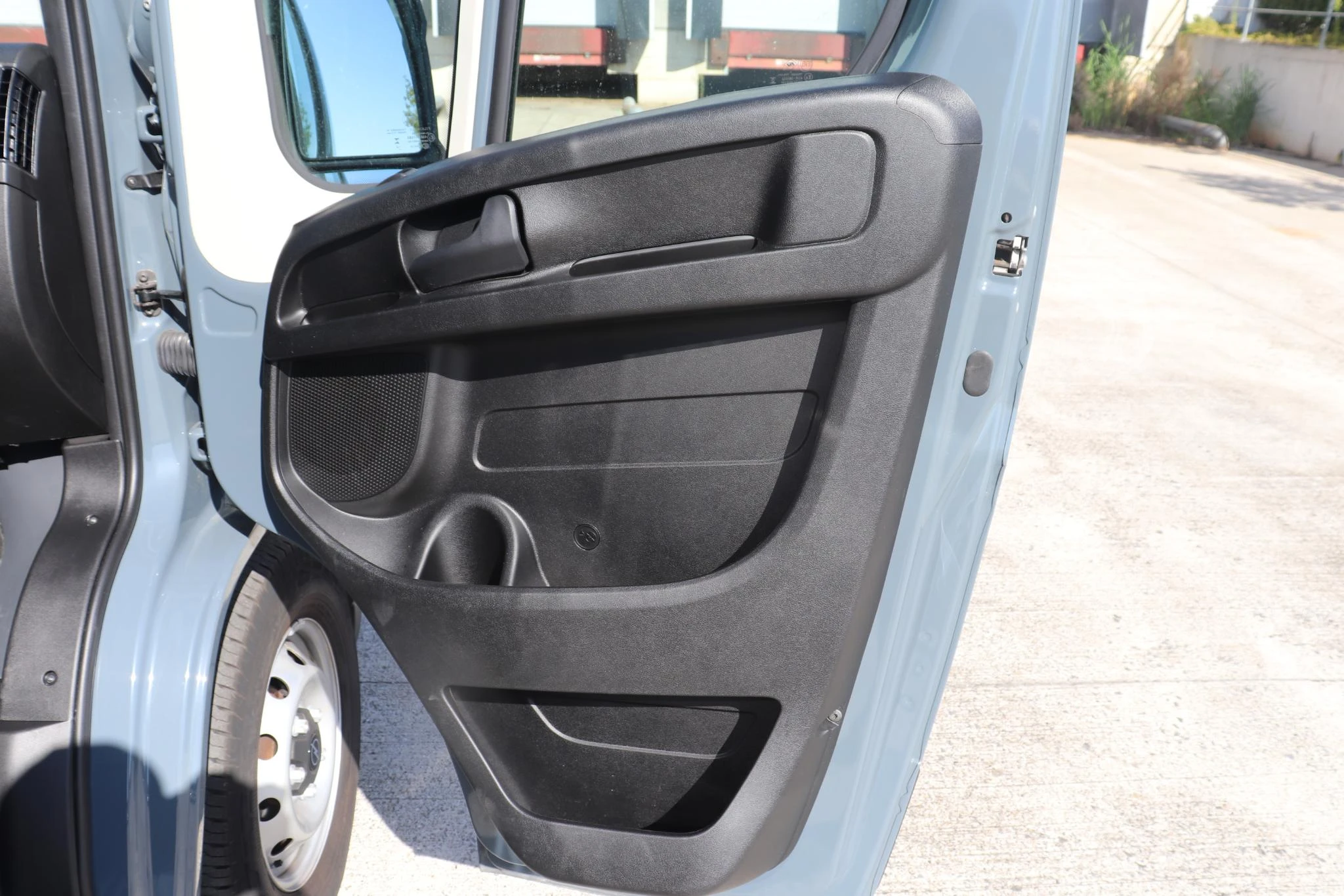 Opel-Movano-image-15