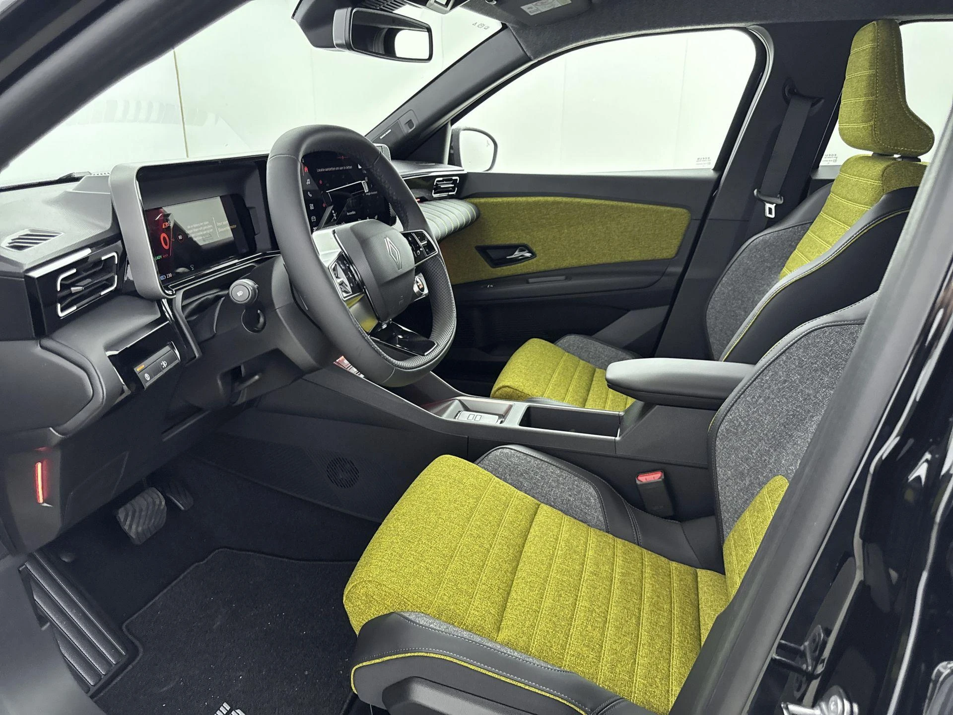 Renault-5-image-7