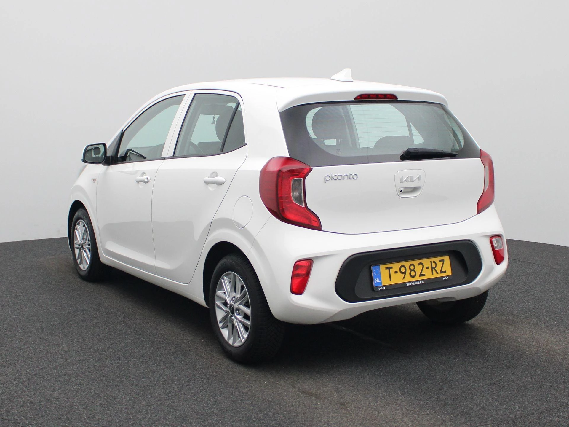 Kia-Picanto-image-3