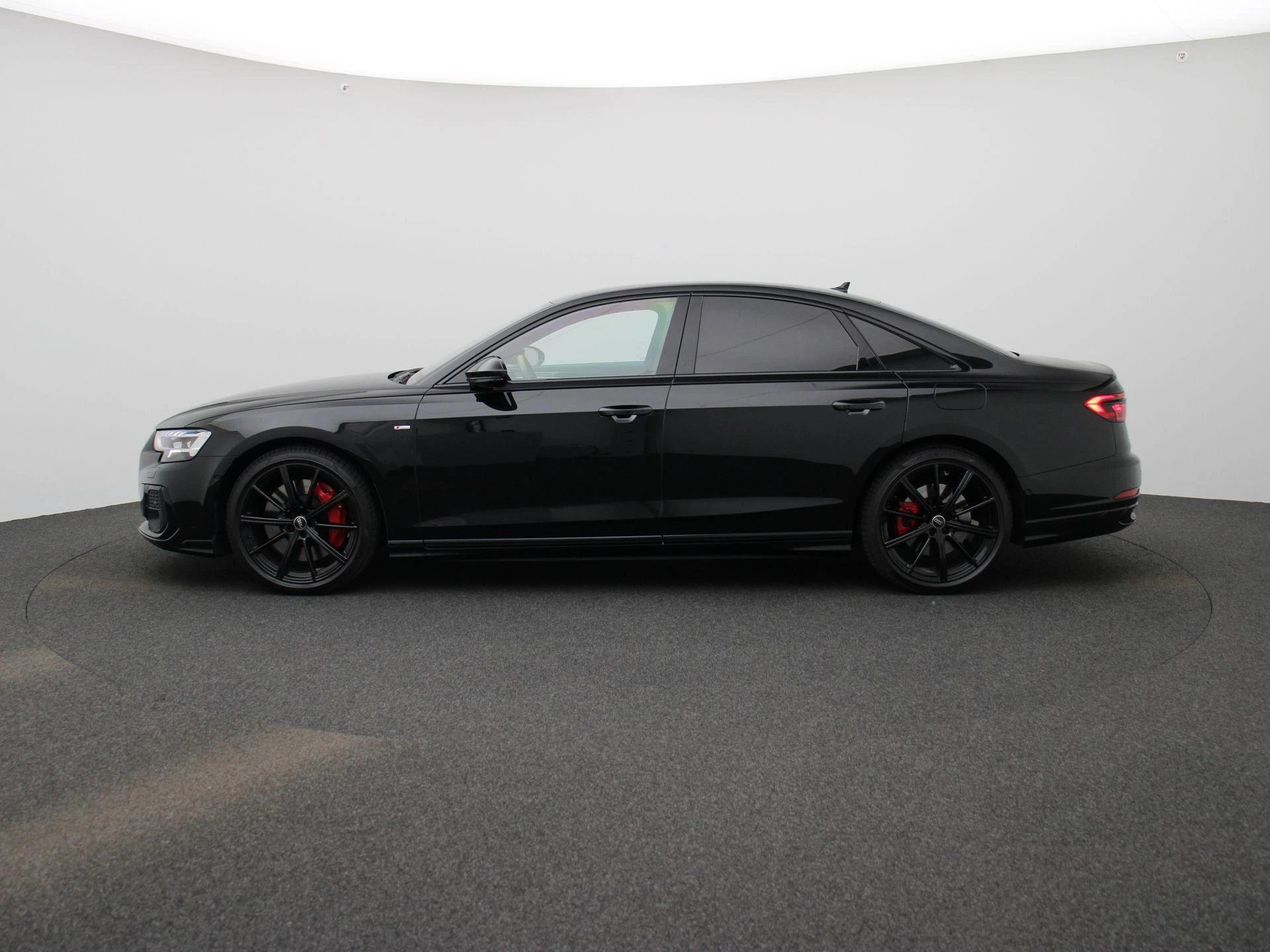 Audi-A8-image-3