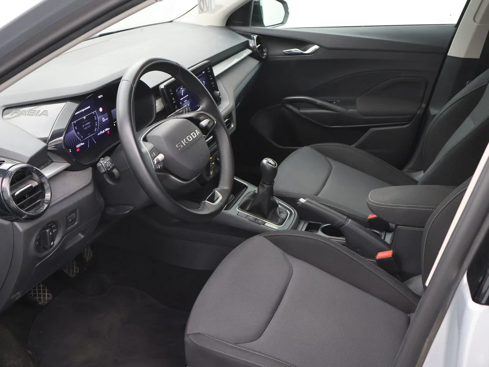 Škoda Fabia Fabia 1.0i Selection *APP CONNECT*PDC*ZETELVERWARMING*DIGITAL DASHBOARD*...