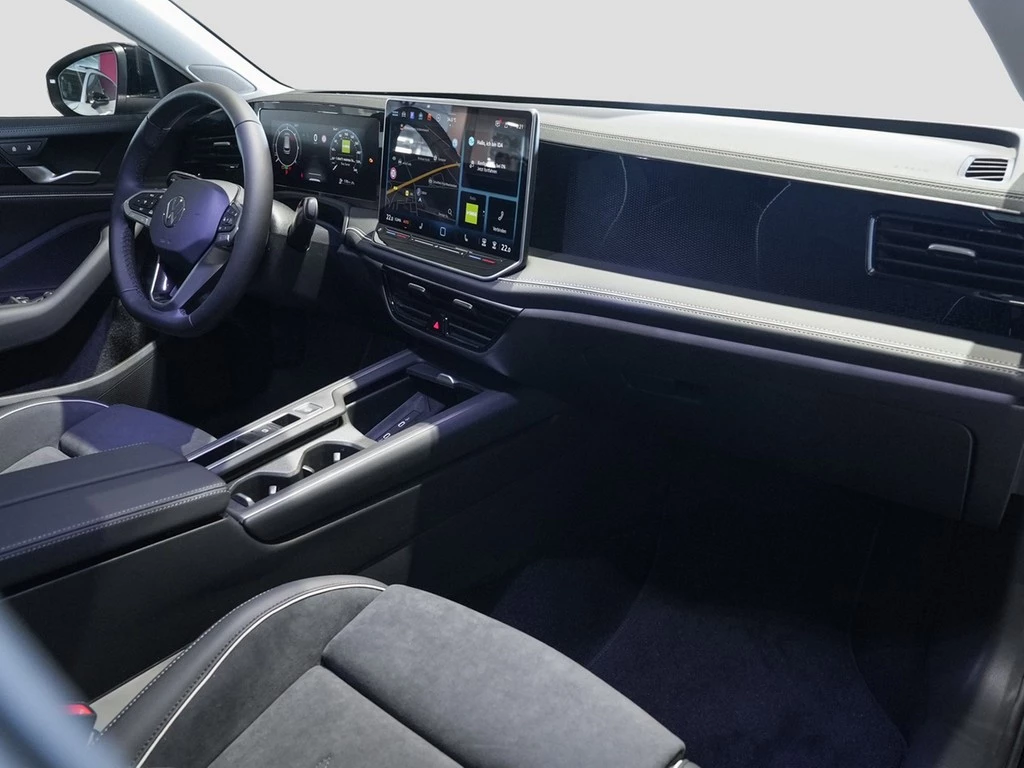 Volkswagen-Passat-image-7