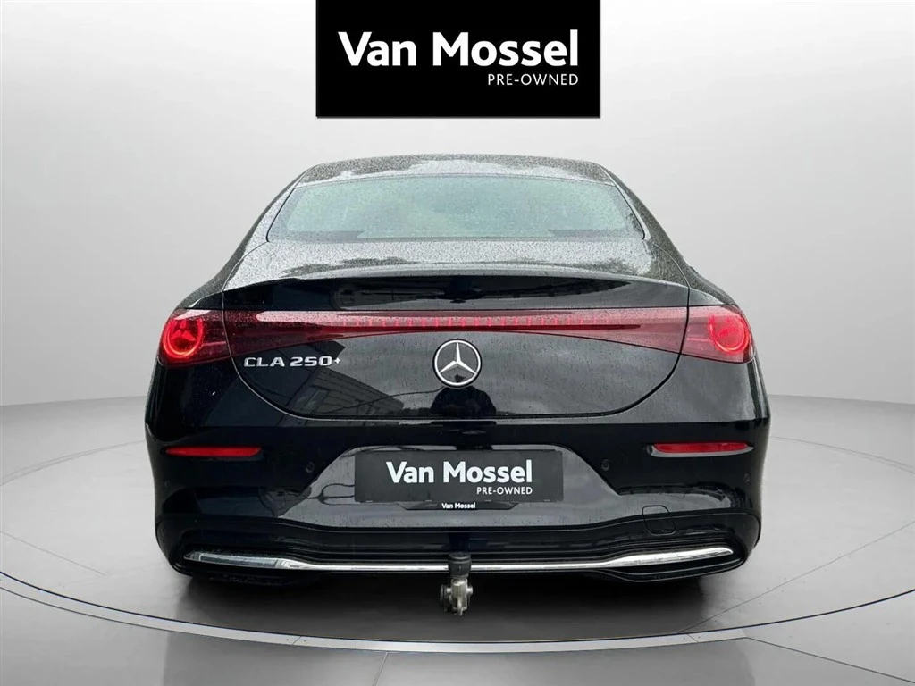 Mercedes-Benz-CLA-image-5