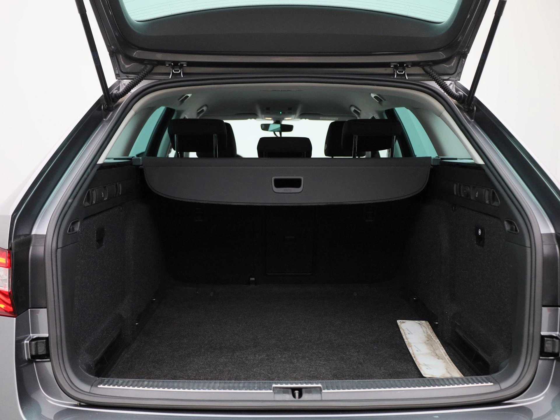 Škoda Superb Combi 1.5 TSI ACT 110kW DSG7 Ambition