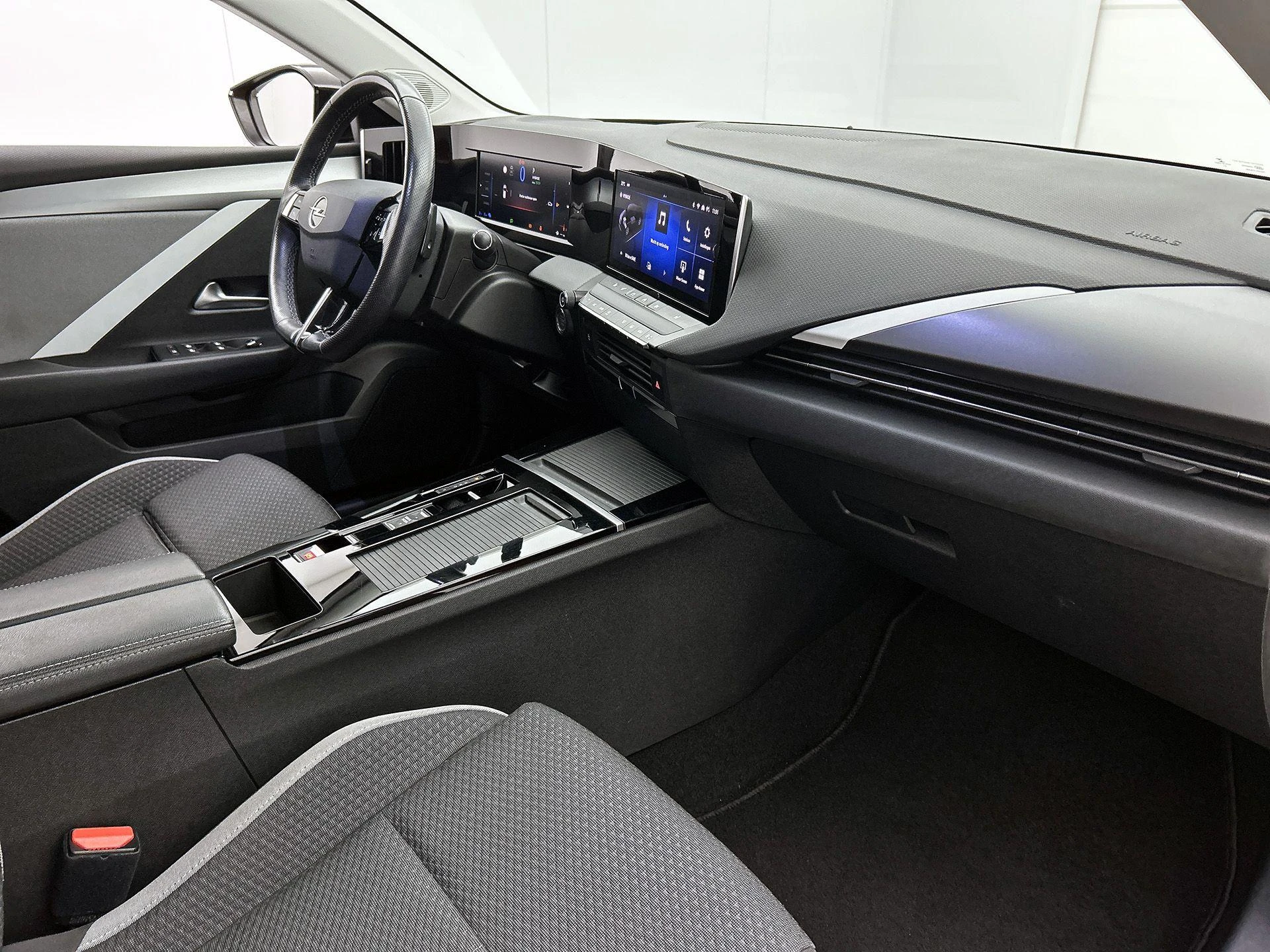 Opel-Astra-image-19