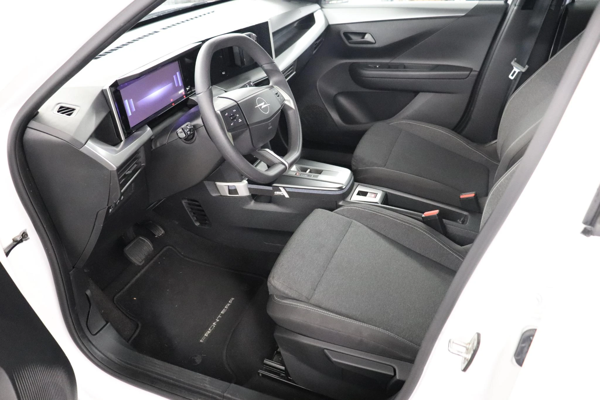 Opel Frontera 1.2 Turbo MHEV 74kW Edition eDCT