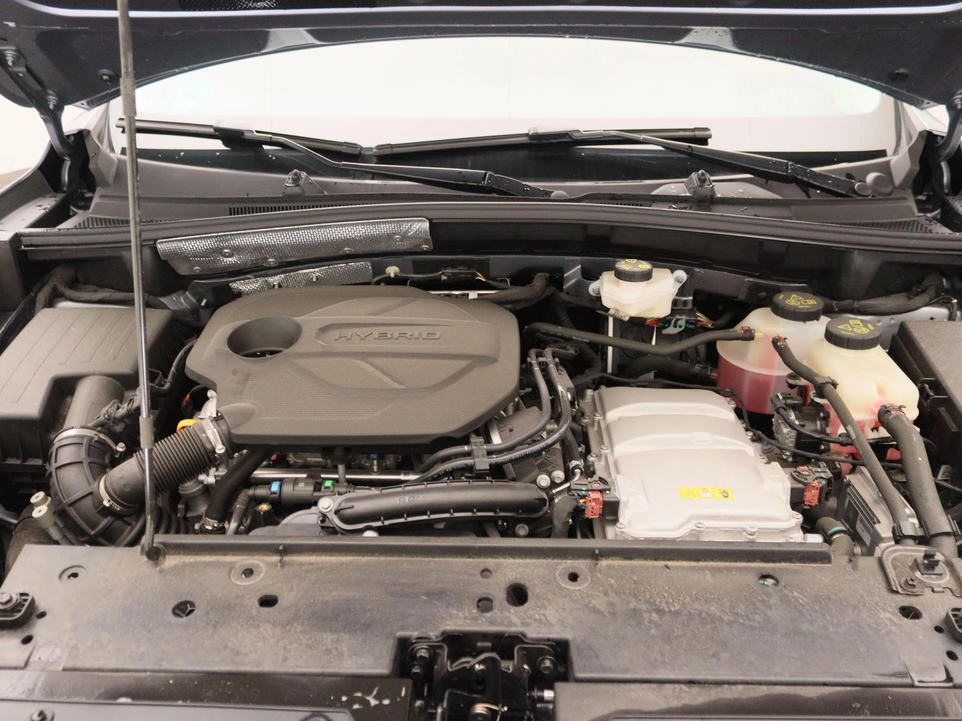 MG-ZS-image-24