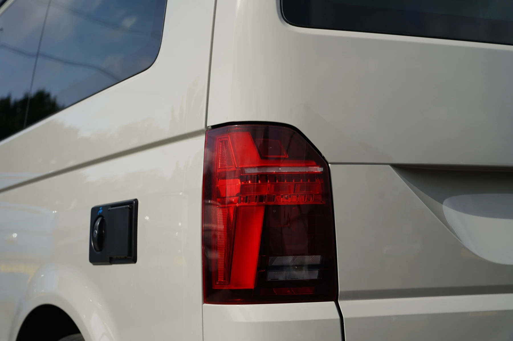 Volkswagen-California-image-41