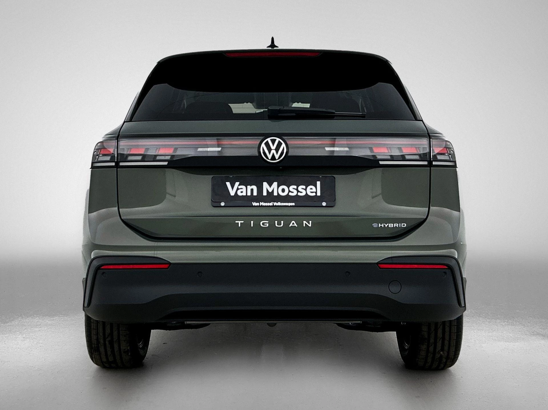 Volkswagen-Tiguan-image-2