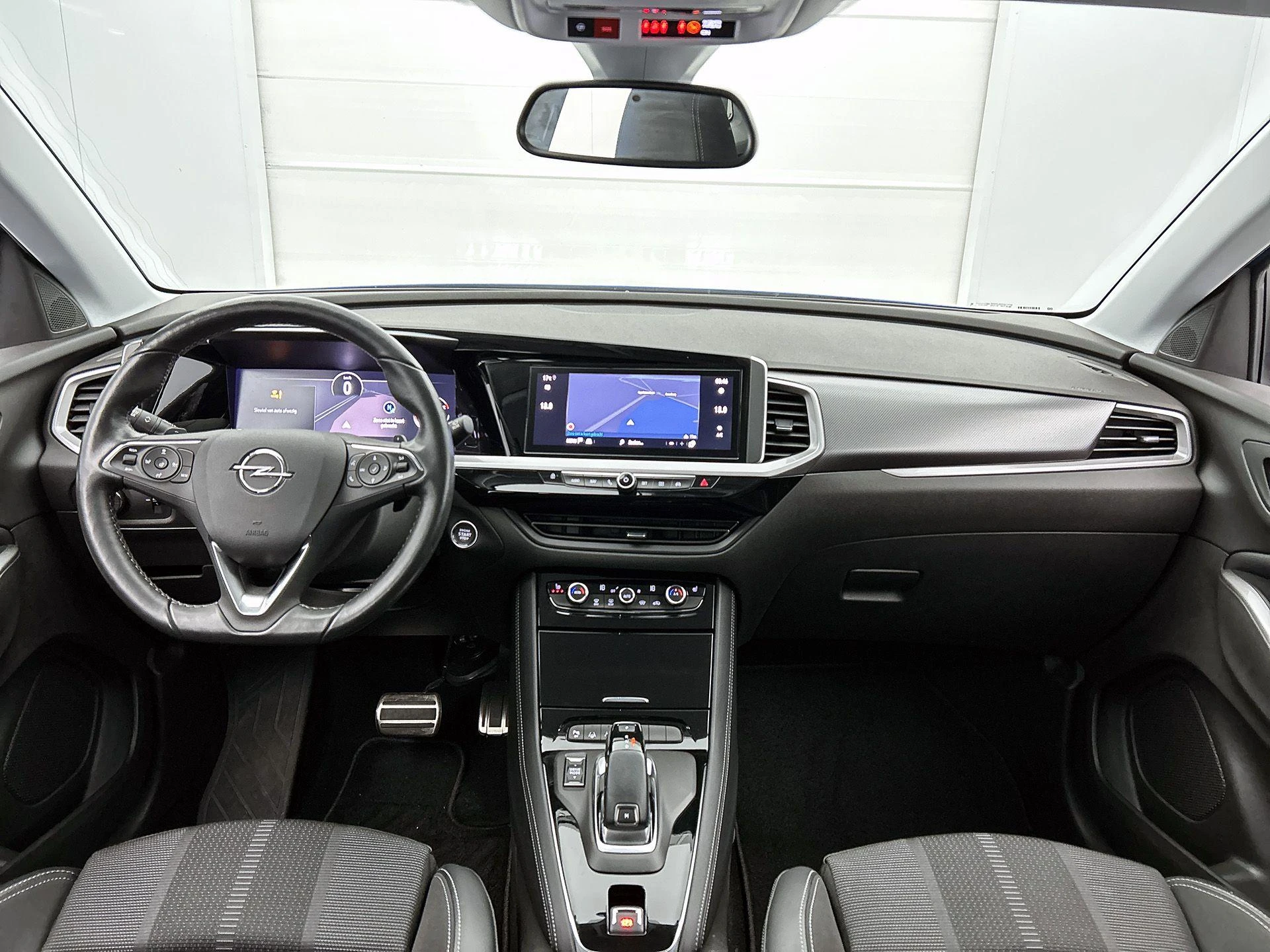 Opel-Grandland-image-23