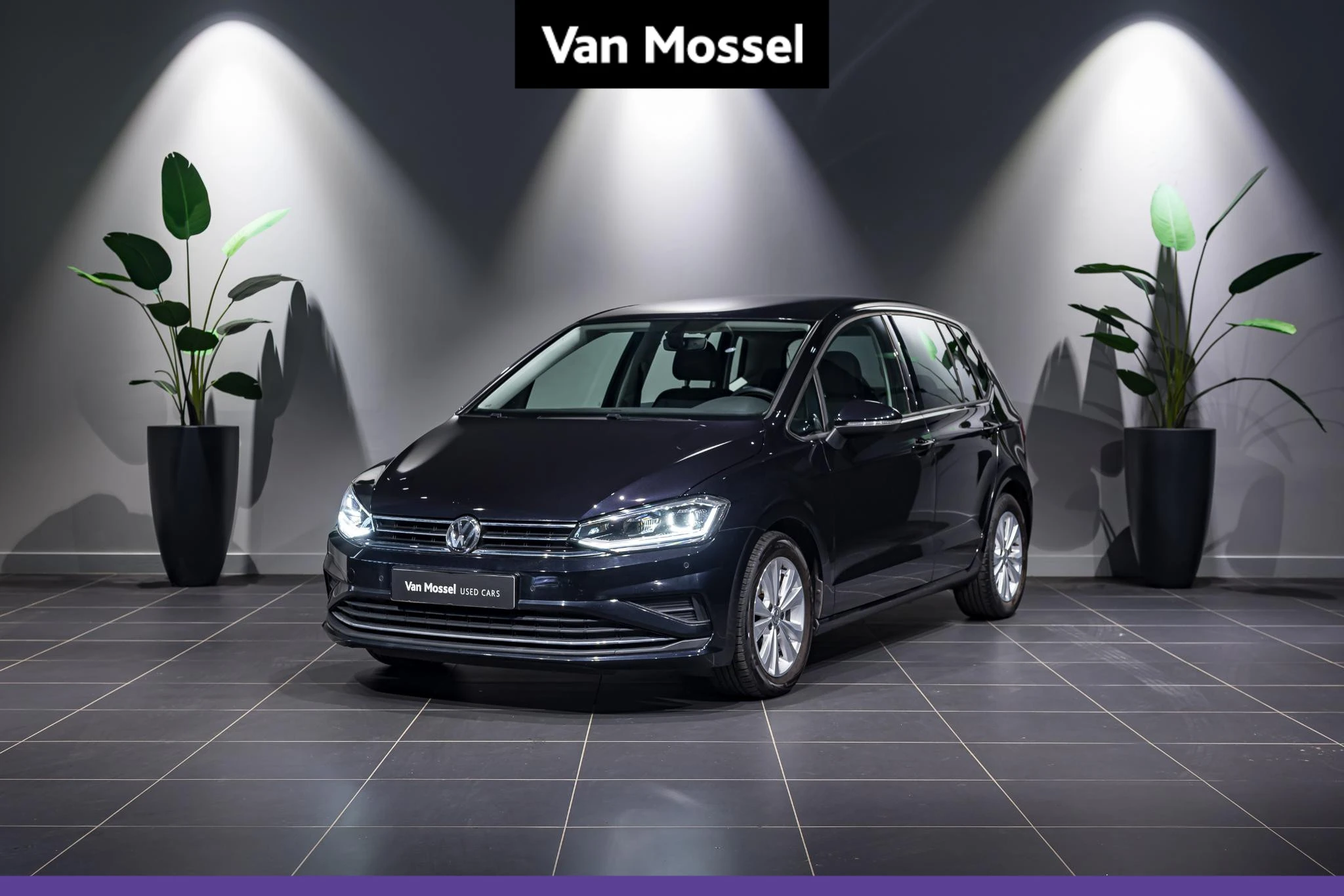 Volkswagen-Golf Sportsvan-image-0
