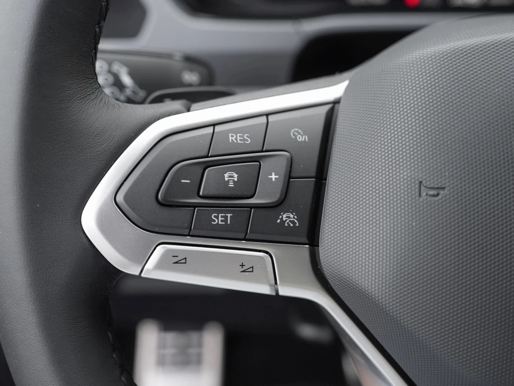 Volkswagen Touran Highline 1,5 l TSI OPF 110 kW (150 PS) 7-Gang-Doppelkupplungsgetriebe DSG