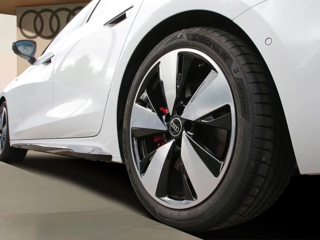 Audi A5 Avant TFSI e-hybrid Q S line 19"|NAVI+VC|PANO|