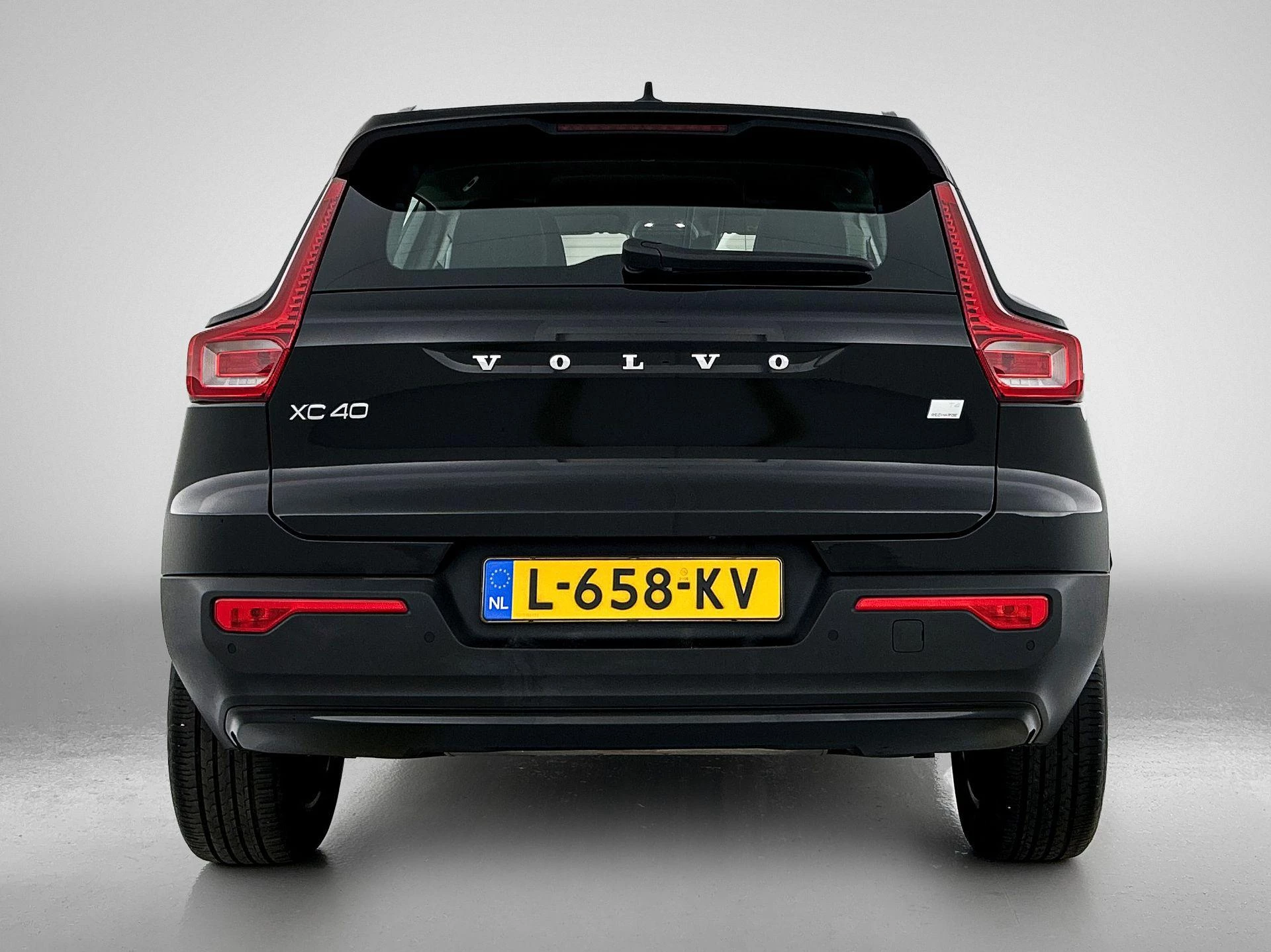 Volvo-XC40-image-2