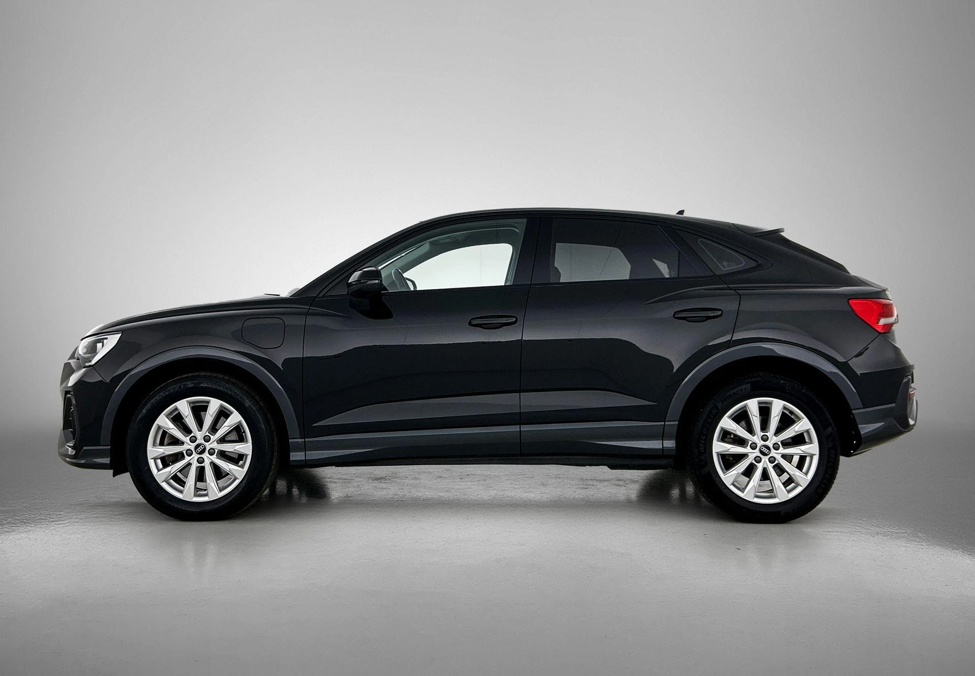 Audi-Q3-image-1