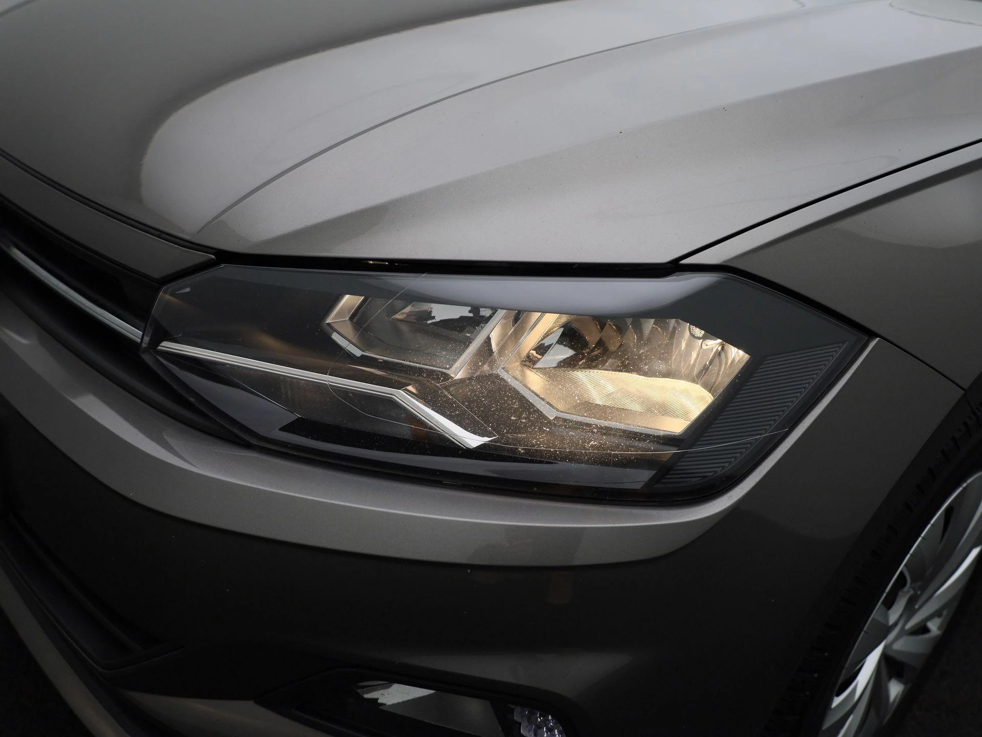 Volkswagen-Polo-image-14