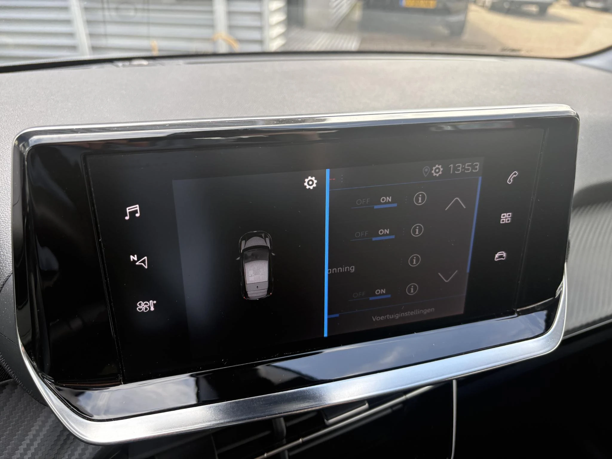 Peugeot-208-image-14