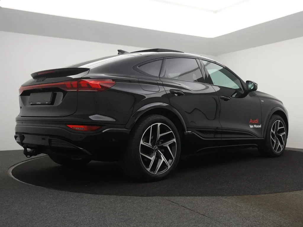 Audi-Q6 e-tron-image-1