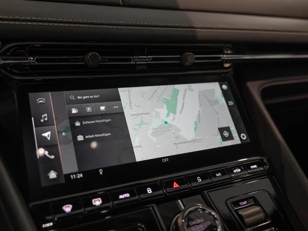 Aston Martin DB12 Coupe Aston Martin Hamburg