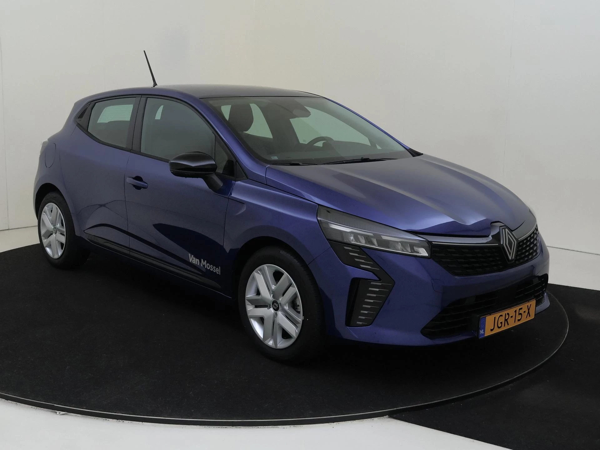 Renault-Clio-image-1