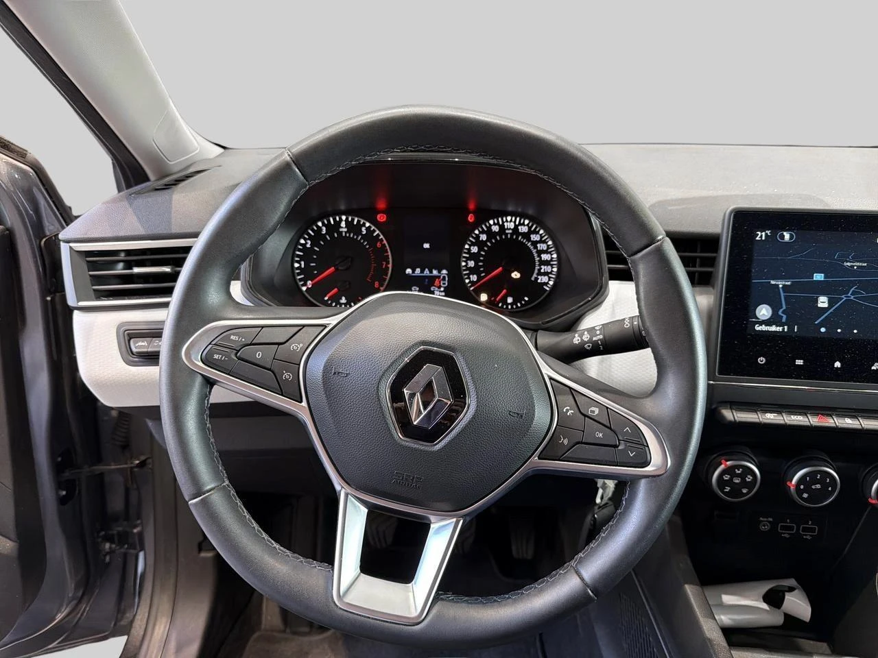 Renault-Clio-image-9