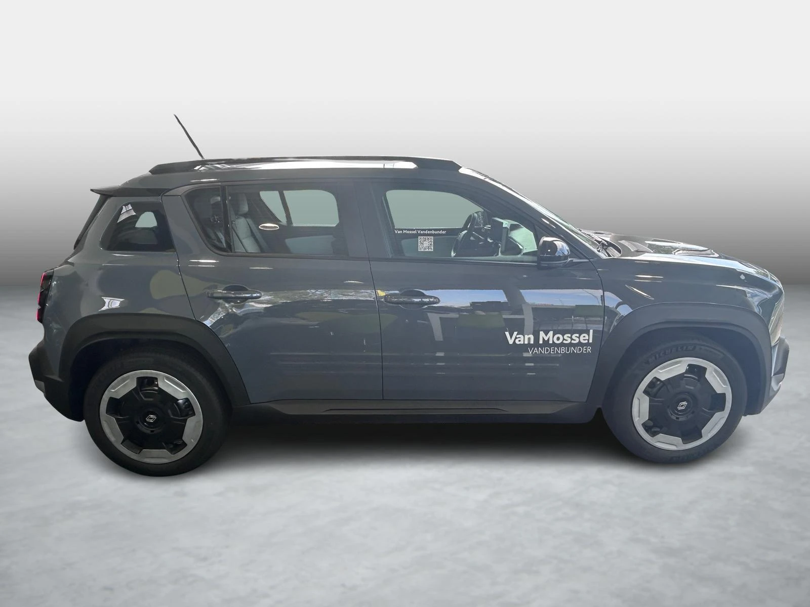 Renault-4-image-2