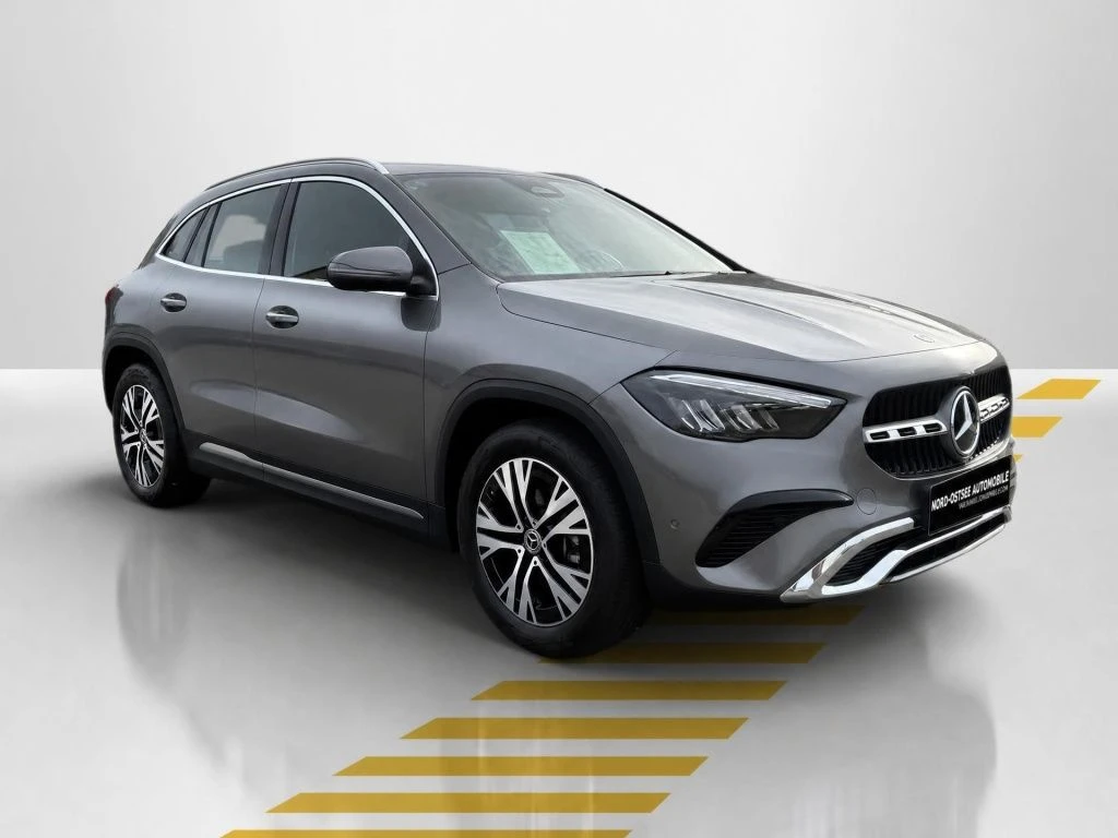 Mercedes-Benz-GLA 200 d-image-16