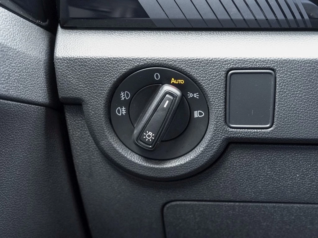 Volkswagen T-Cross 1,0 TSI Style,AHK,LED,Navi,App-Connect ALU 17",Kamera,Climaronic