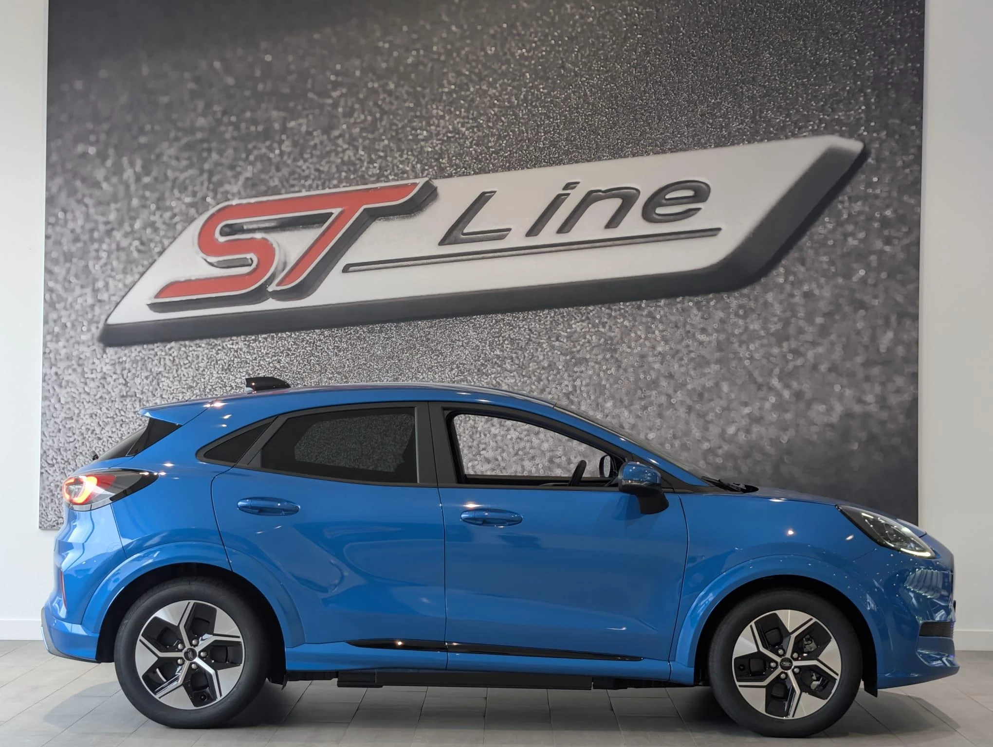 Ford-Puma Gen-E-image-5