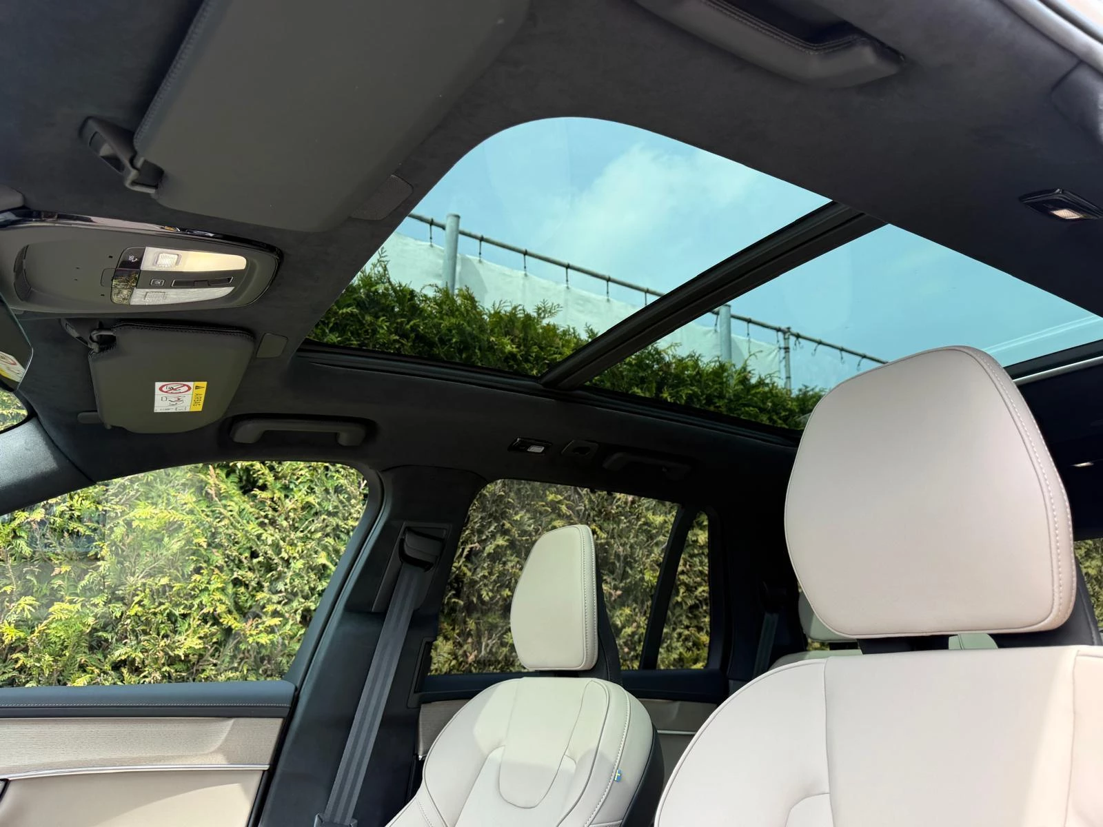 Volvo-XC90-image-36