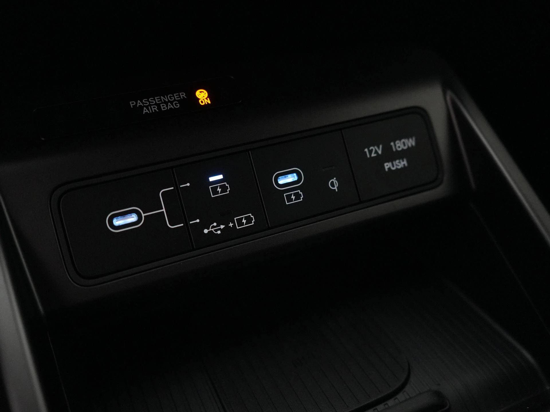 Hyundai Kona 1.6 GDI HEV Premium