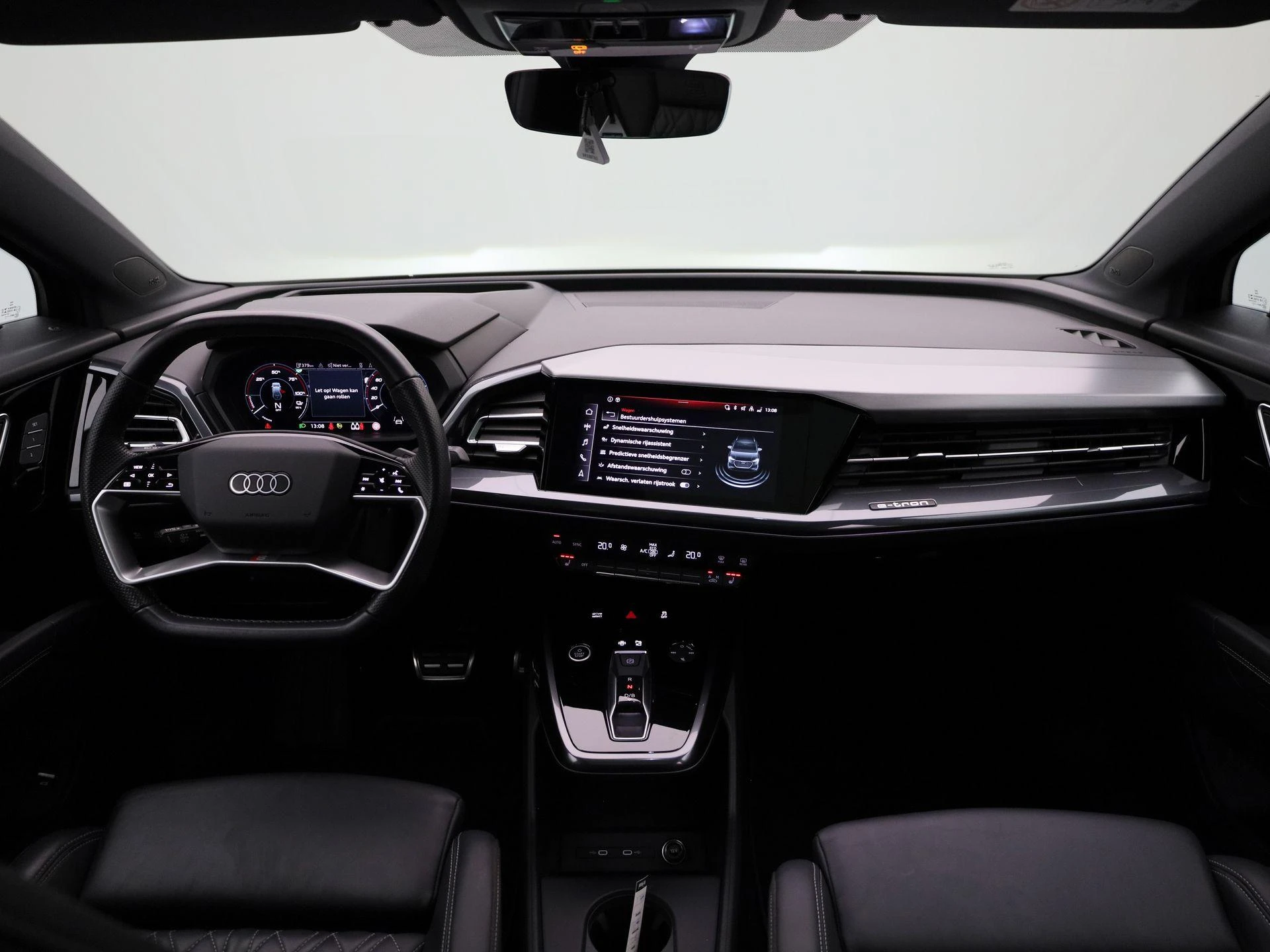 Audi-Q4 e-tron-image-48