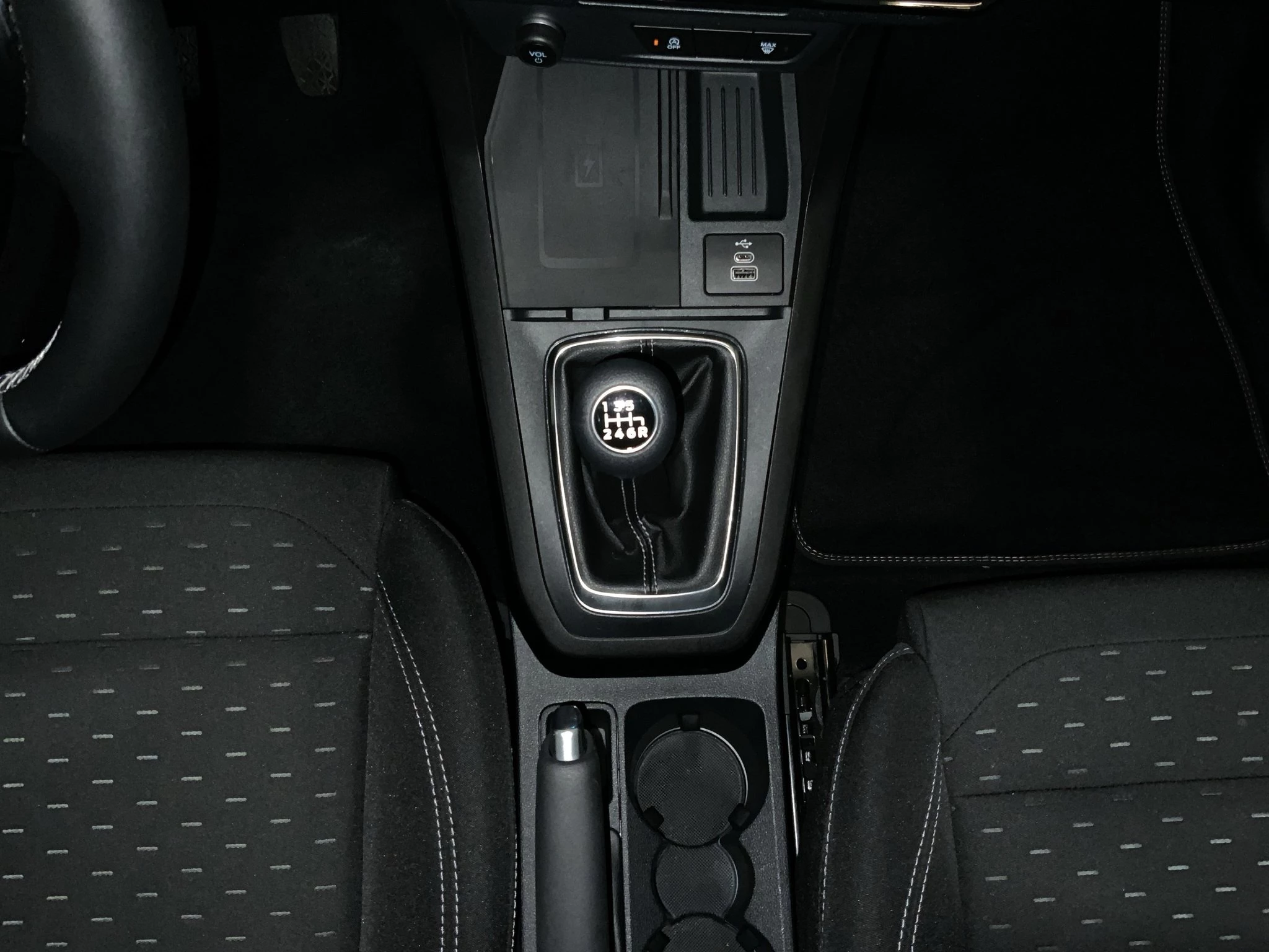 Ford-Puma-image-13