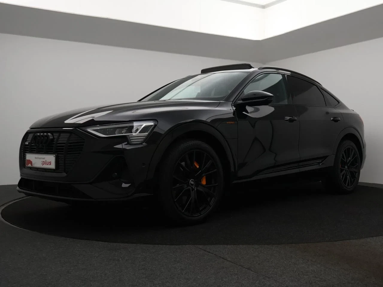 Audi-e-tron-image-0