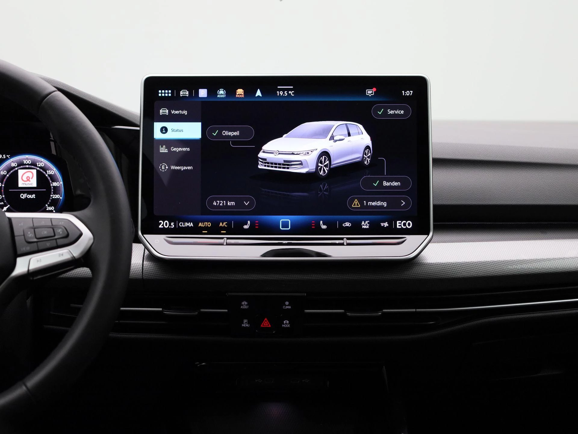 Volkswagen-Golf-image-8