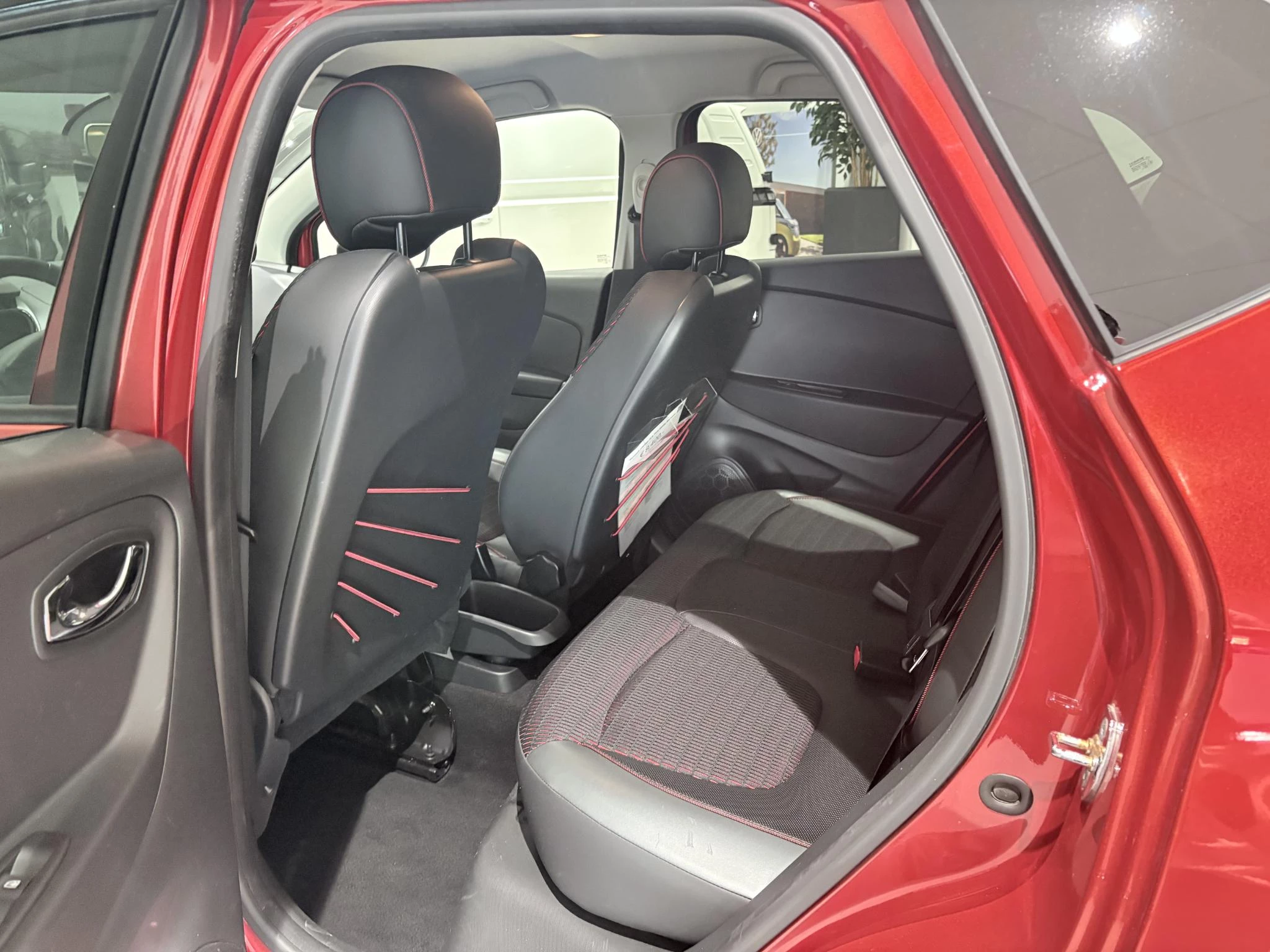 Renault-Captur-image-8