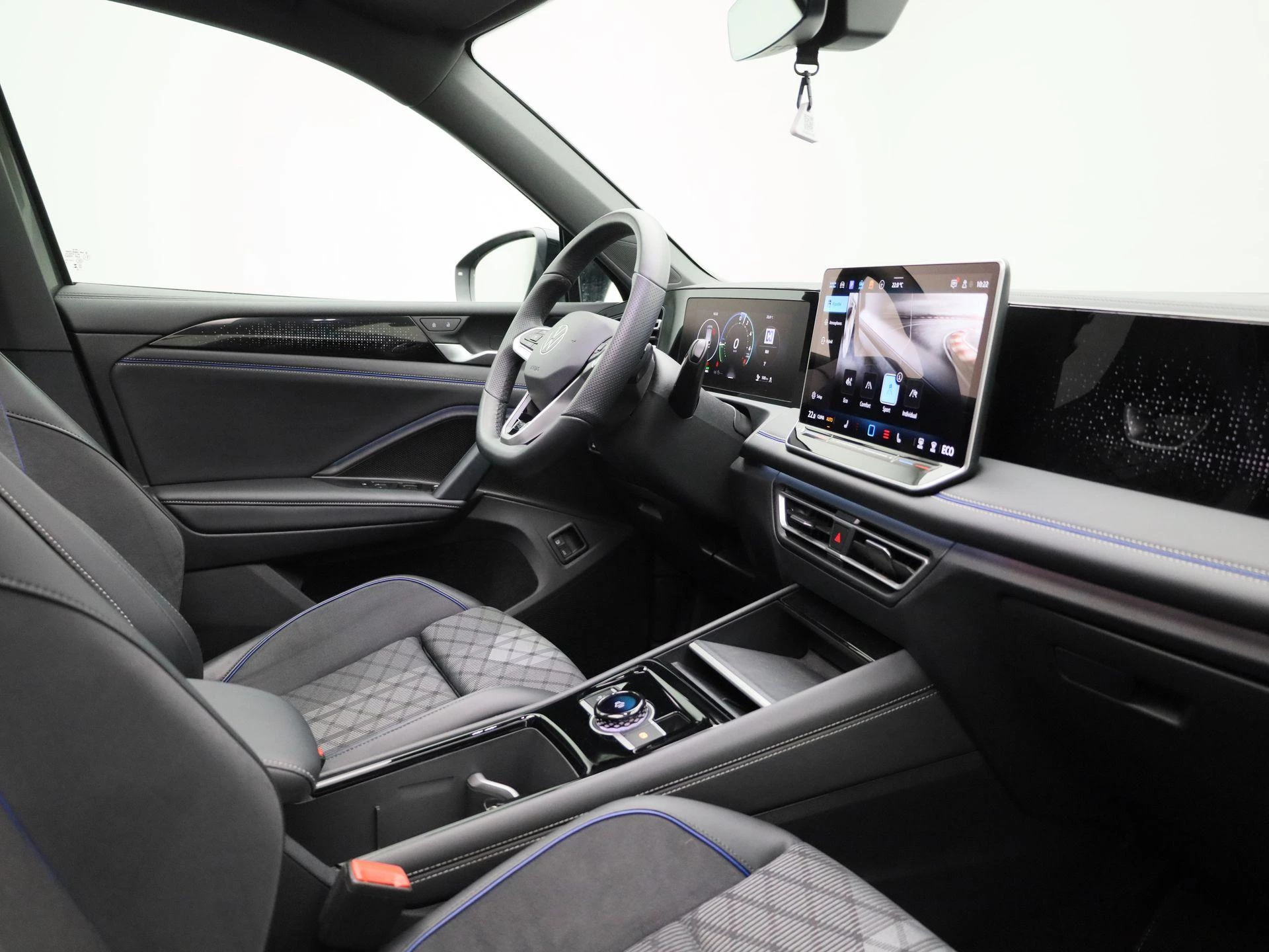 Volkswagen-Tiguan-image-34