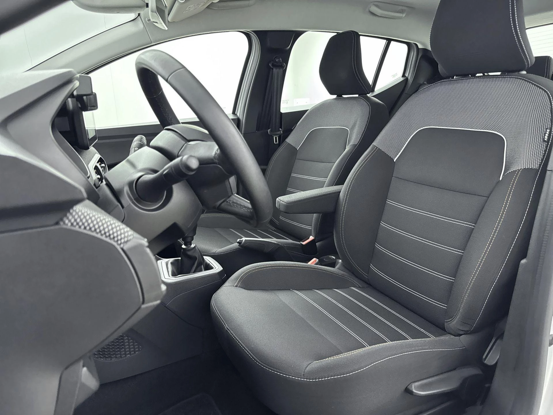 Dacia-Sandero Stepway-image-26