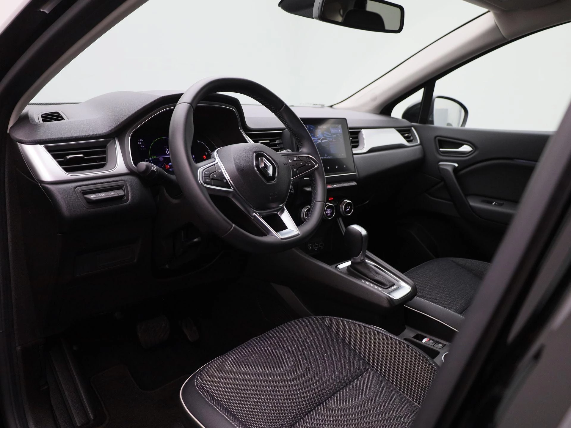 Renault Captur 1.6 E-Tech full hybrid 145 techno