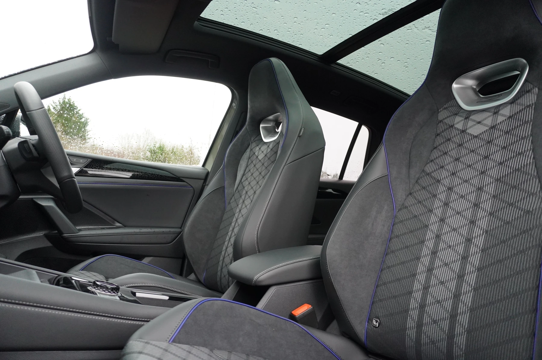 Volkswagen-Tiguan-image-7