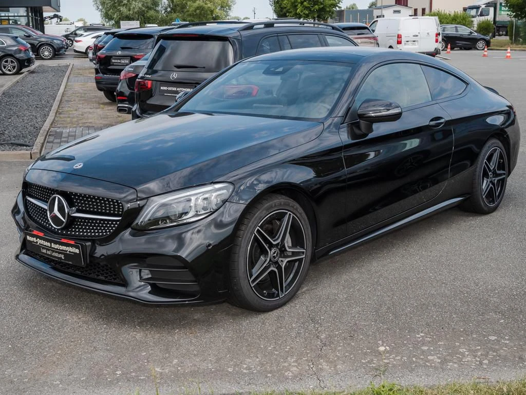 Mercedes-Benz-C-Klasse 300-image-7