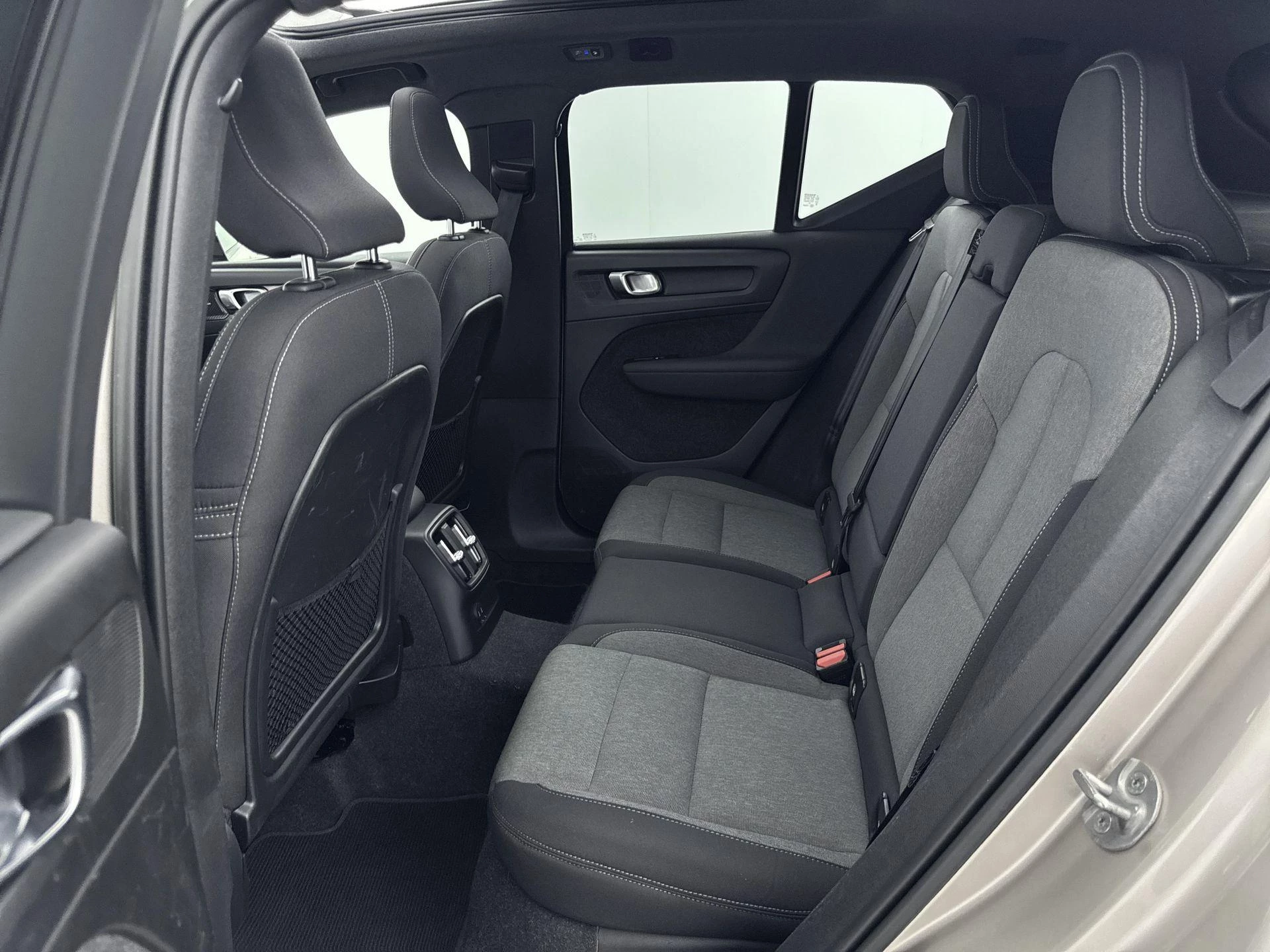 Volvo XC40 T4 Recharge Plus Dark