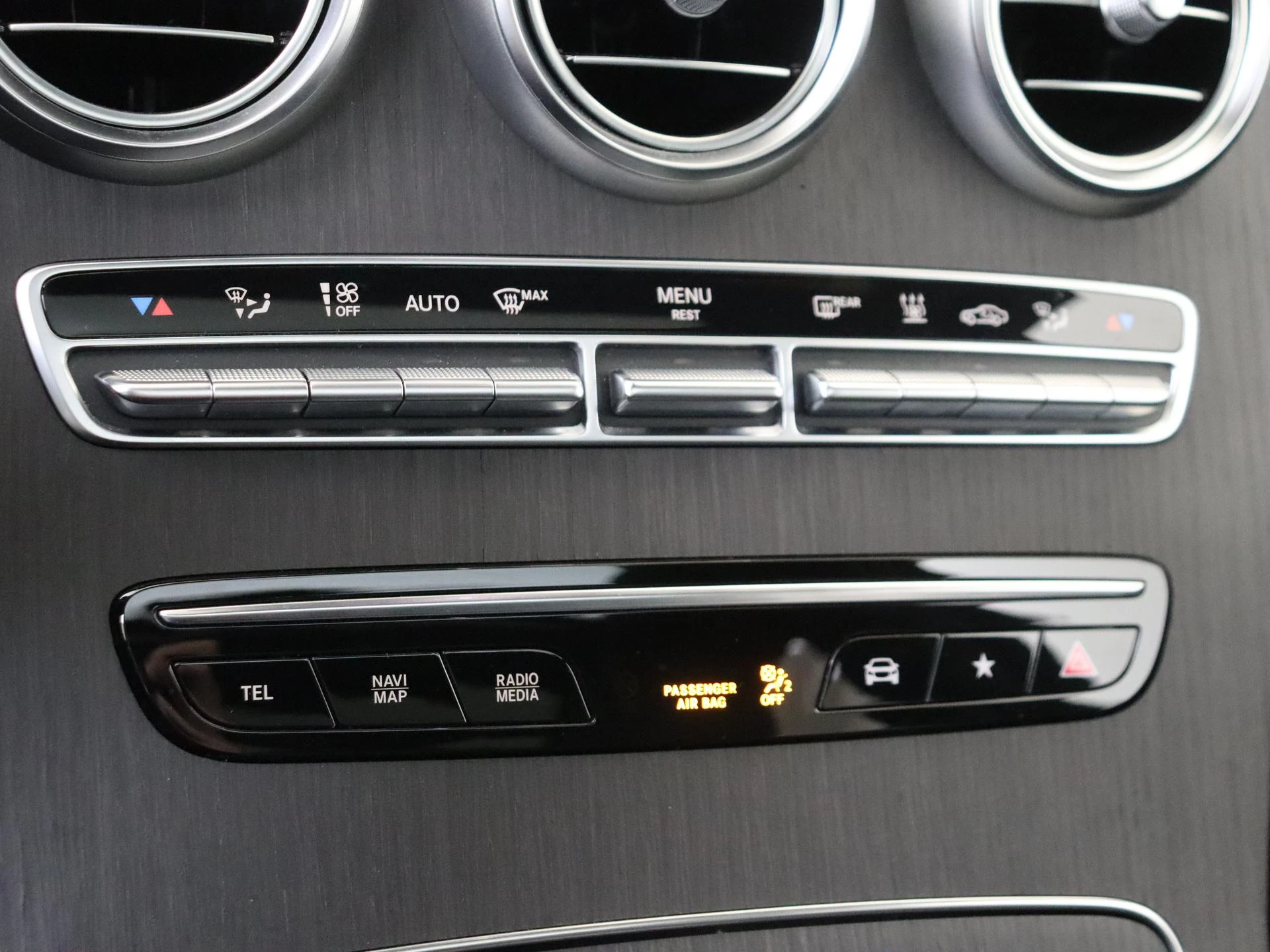 Mercedes-Benz-GLC-image-22