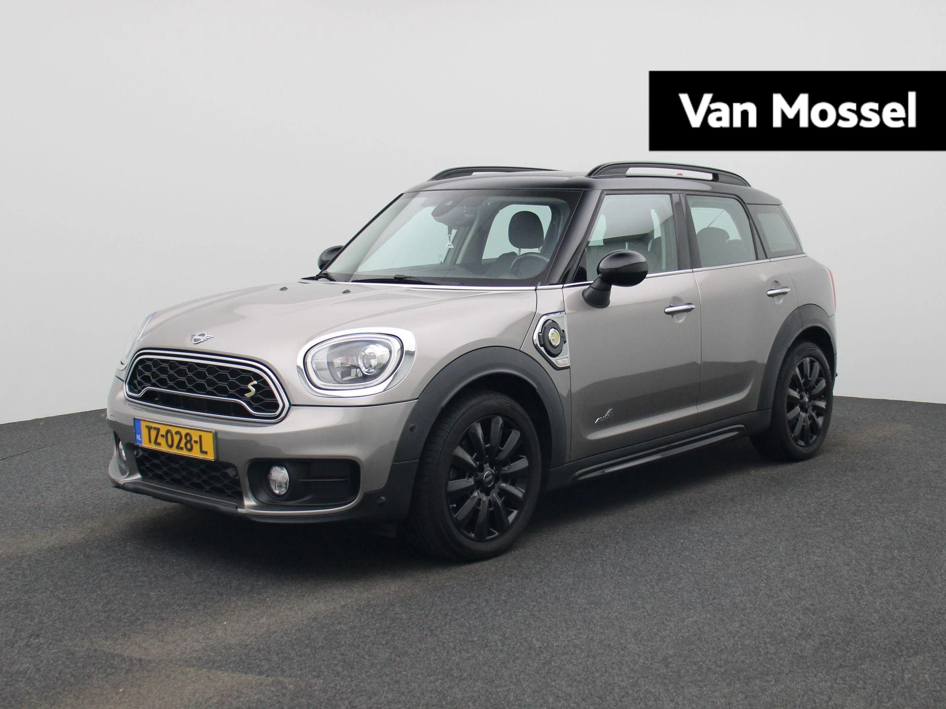 MINI-Countryman-image-0