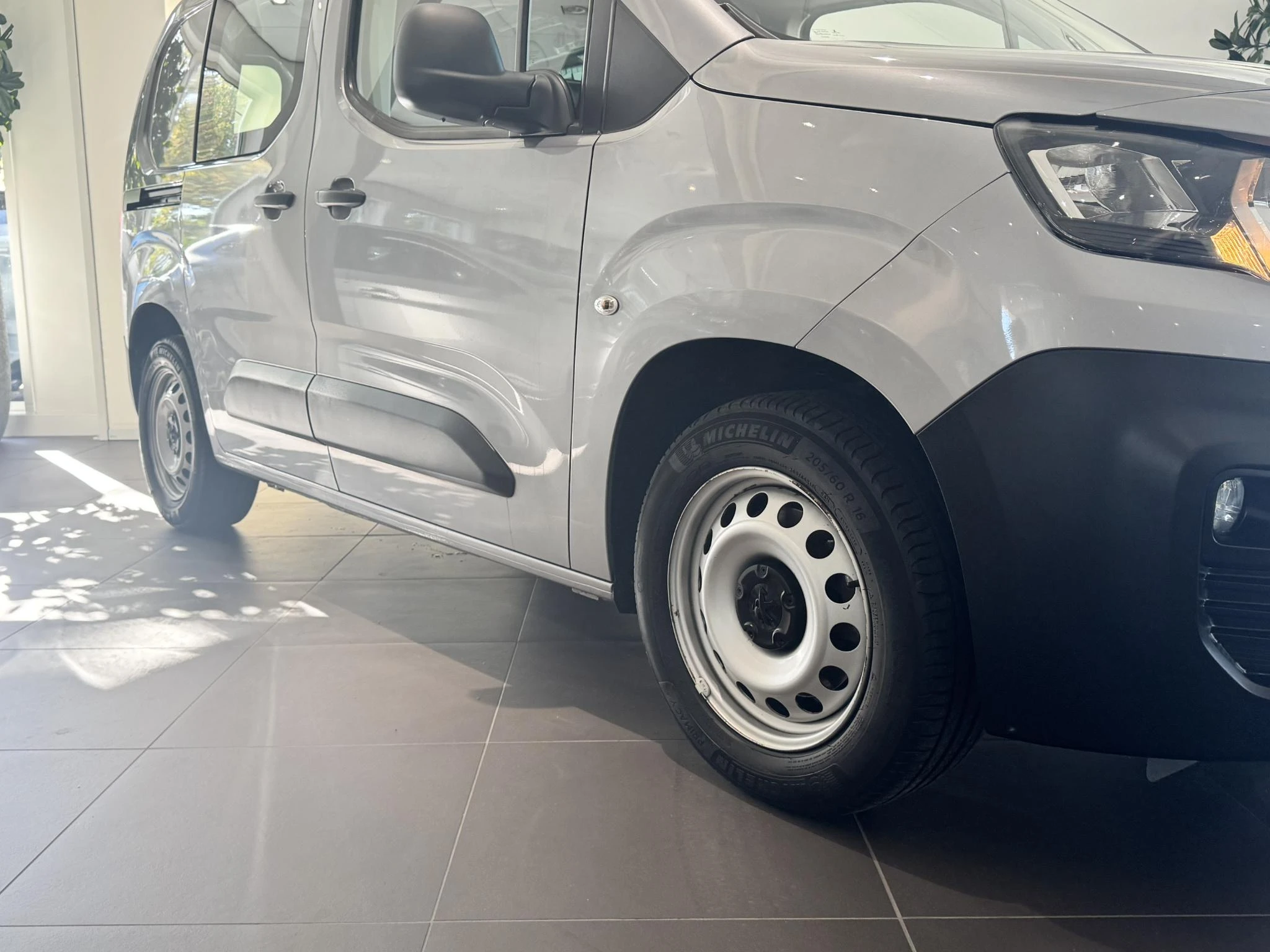 Peugeot-Partner-image-11