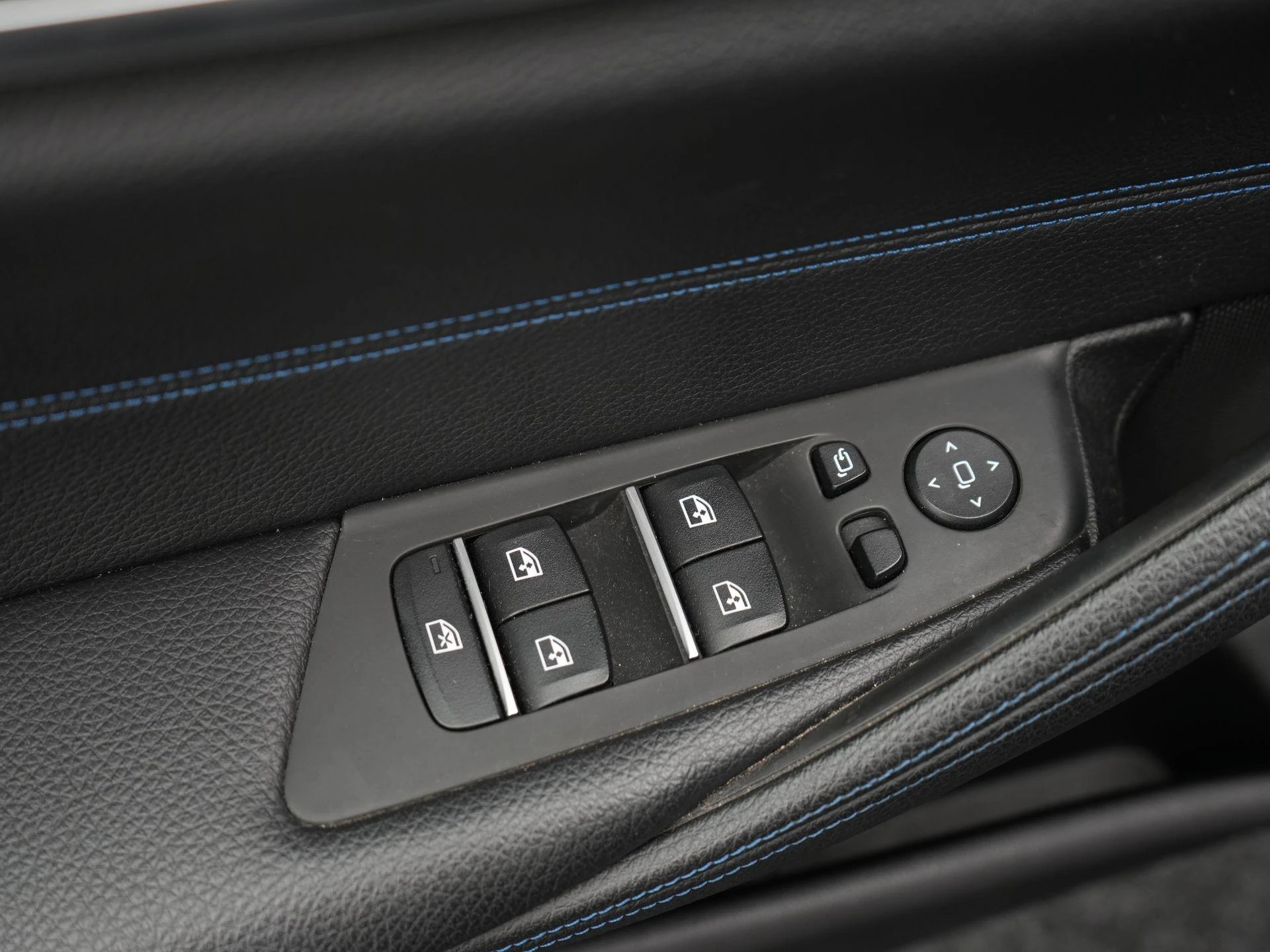BMW-5 Serie-image-37