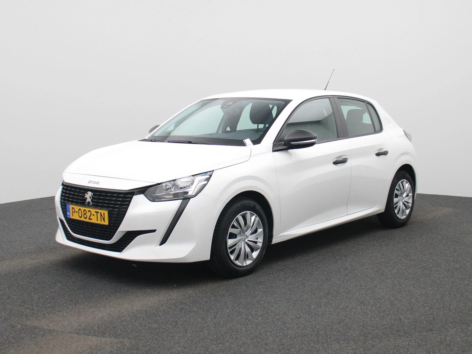 Peugeot-208-image-0